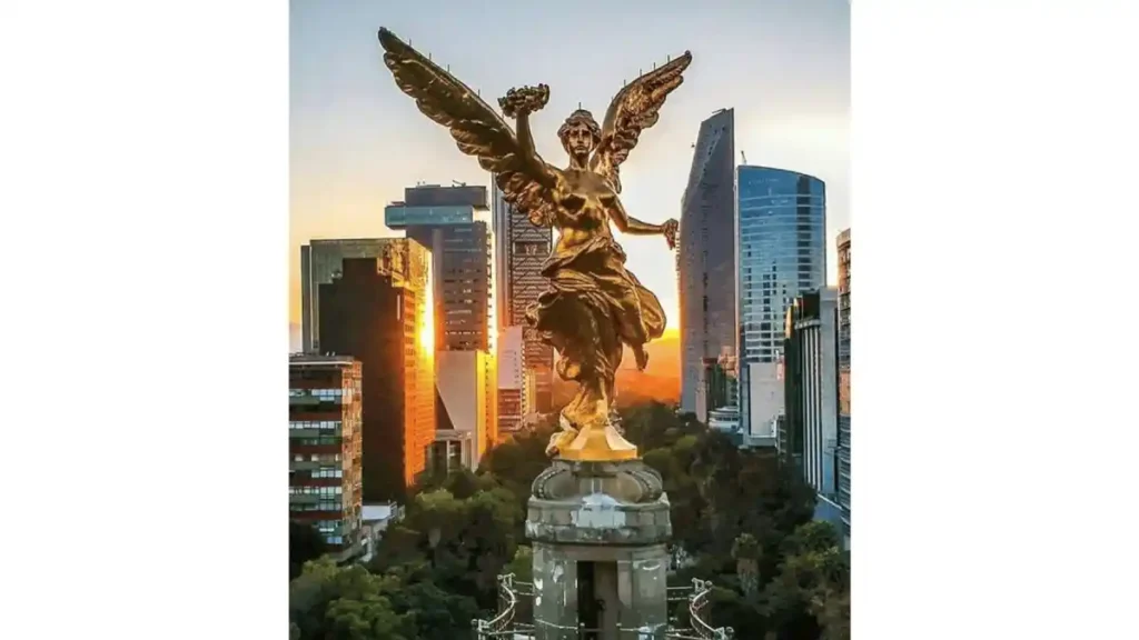 Victoria Alada que representa a la diosa griega Niké.