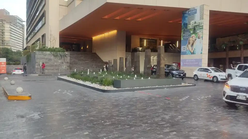 Vista de la plaza Miyana.