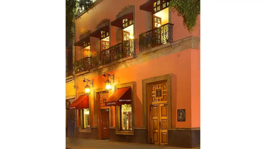 Restaurante Café de Tacuba.