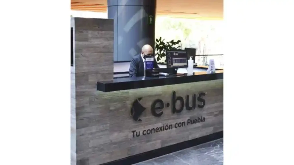 Punto eBus Miyana-Polanco.