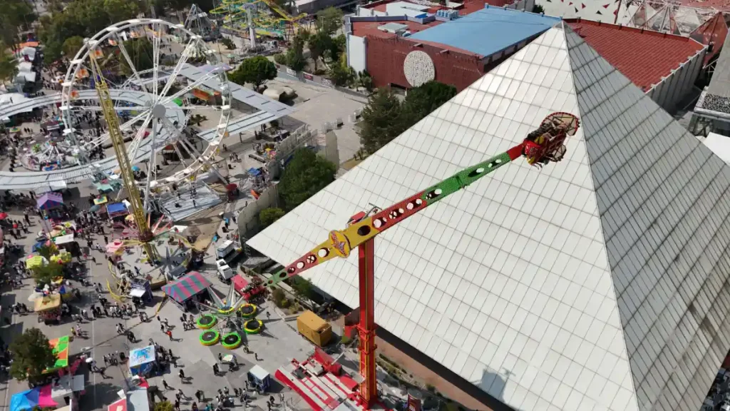 Feria de Puebla 2025 en el Centro Expositor.