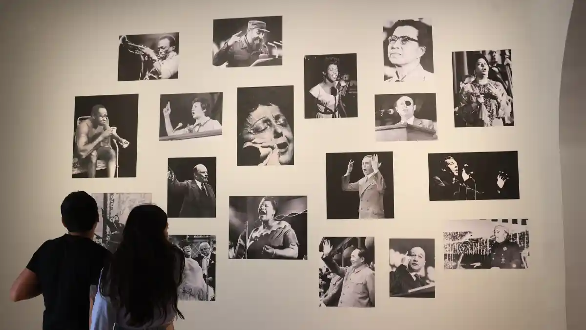 Asistentes a la Noche de Museos en Puebla.